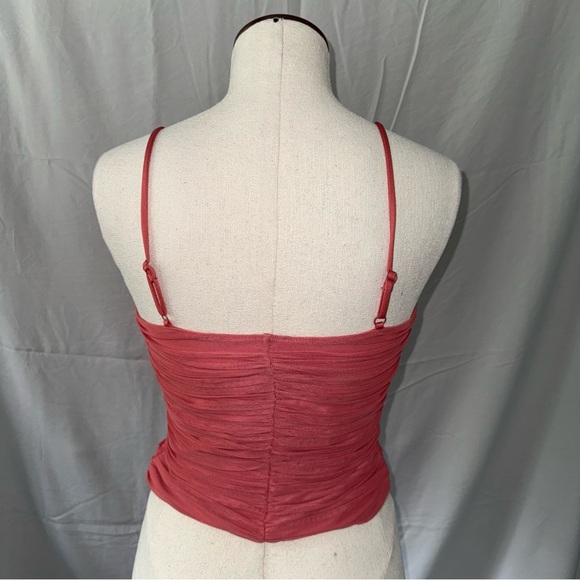 Express Body Contour Mesh Cropped Cami - Picture 4 of 8